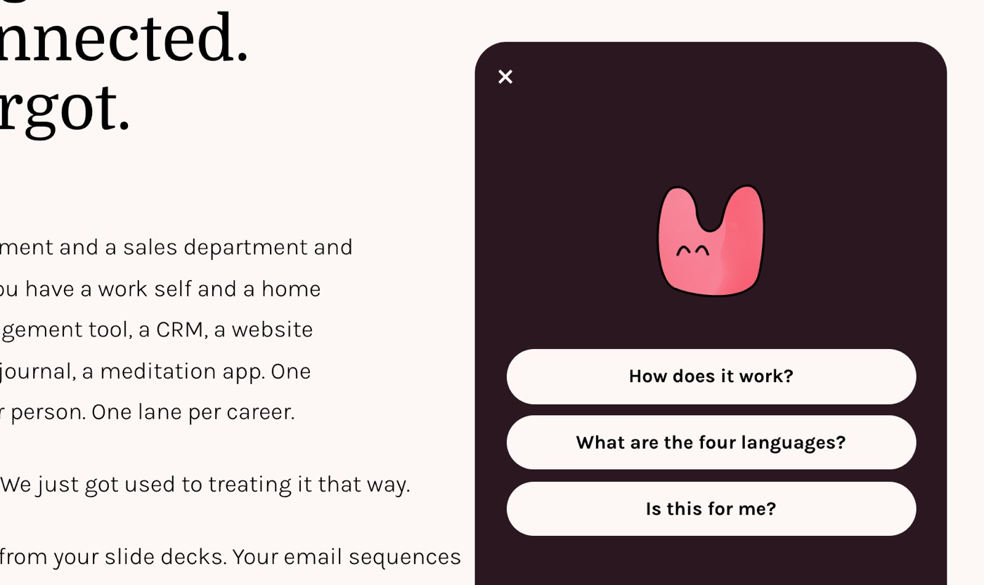 A chatbot open on thefourlanguages.com, with its face and three questions to start from